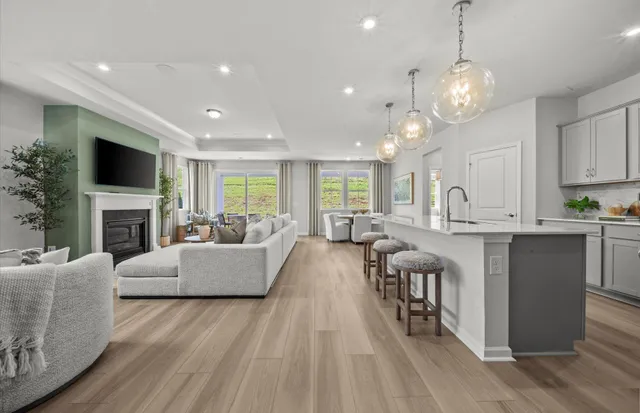 $359,990 | 805 South Sweetwater Hills Drive, Moore, SC 29369