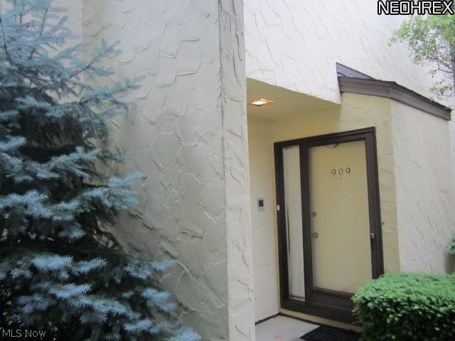909 Hampton Ridge Drive Akron, OH 44313 - Photo 15 of 21 Gallery Image 15