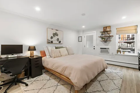 $6,000 | 926 Willow Avenue, Unit 1, Hoboken, NJ 07030