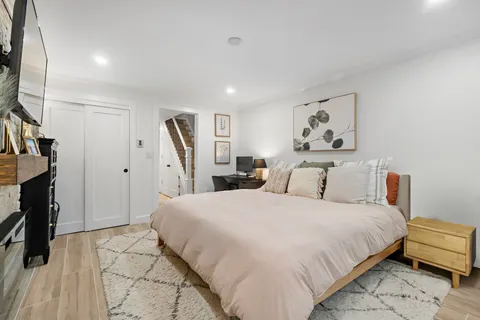 $6,000 | 926 Willow Avenue, Unit 1, Hoboken, NJ 07030