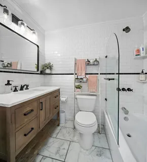 $6,000 | 926 Willow Avenue, Unit 1, Hoboken, NJ 07030