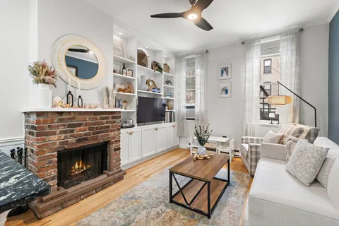 $6,000 | 926 Willow Avenue, Unit 1, Hoboken, NJ 07030