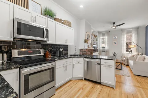 $6,000 | 926 Willow Avenue, Unit 1, Hoboken, NJ 07030