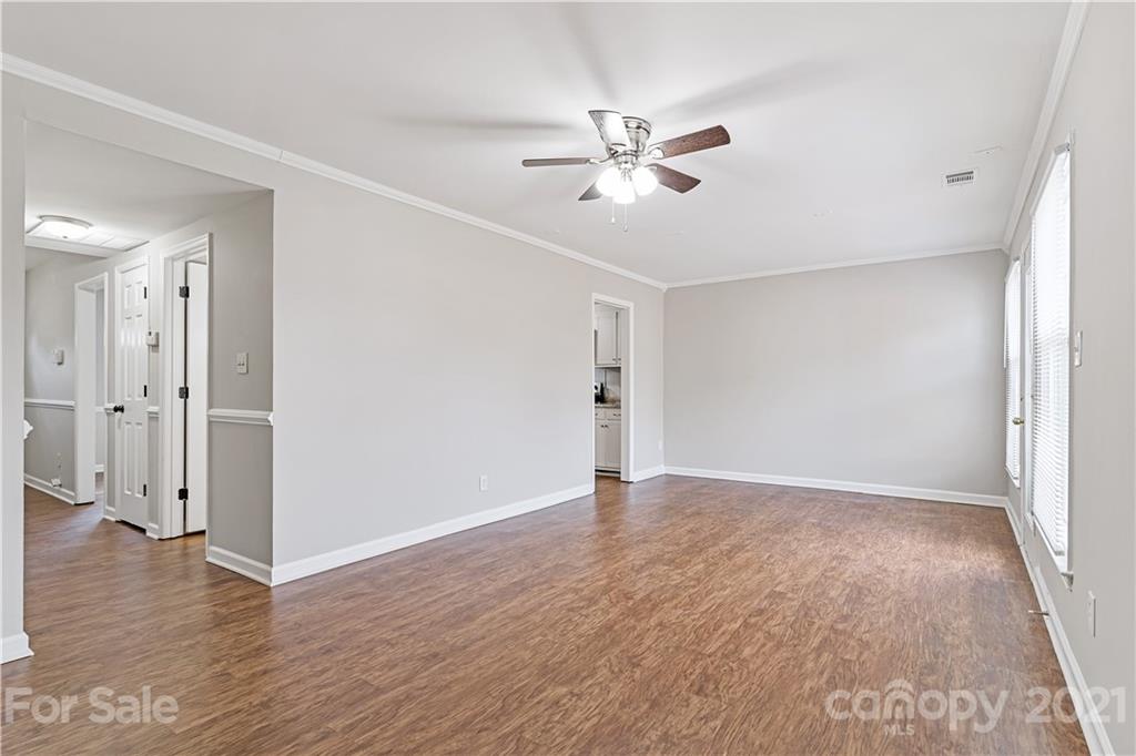 8354 Knights Bridge Road Charlotte, NC 28210 - Photo 13 of 28 Gallery Image 13