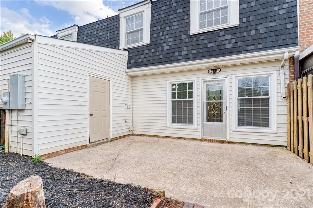 8354 Knights Bridge Road Charlotte, NC 28210 - Photo 25 of 28 Gallery Image 25