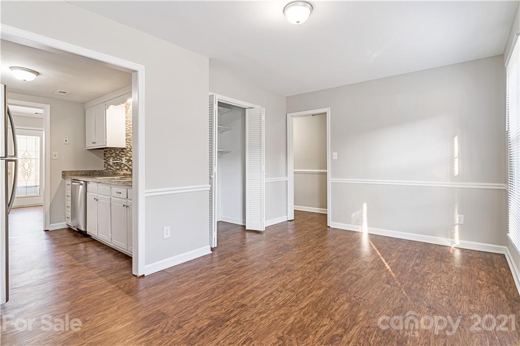 8354 Knights Bridge Road Charlotte, NC 28210 - Photo 8 of 28 Gallery Image 8