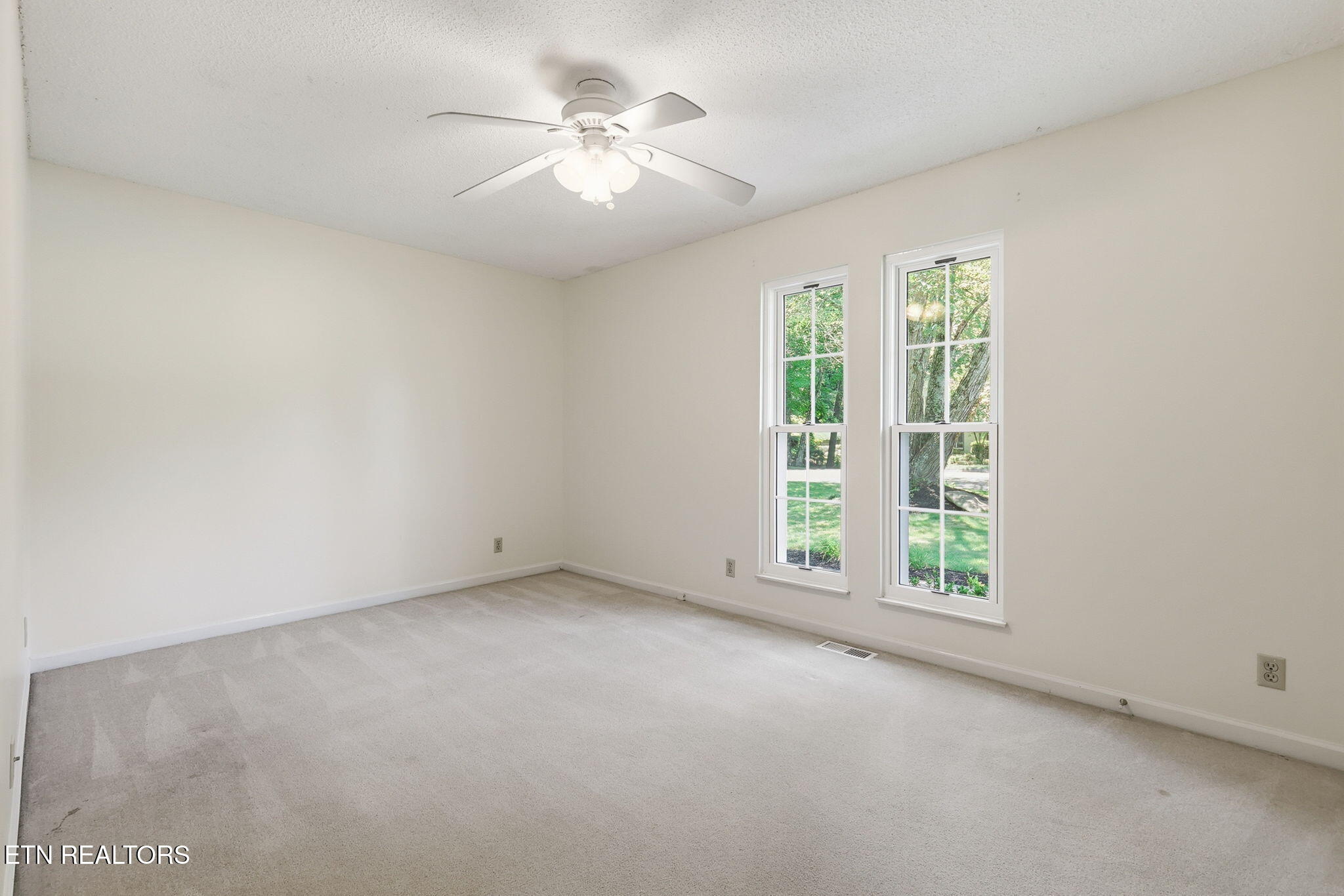 211 Connors Circle Oak Ridge, TN 37830 - Photo 36 of 56 37-web-or-mls-3F1A8708