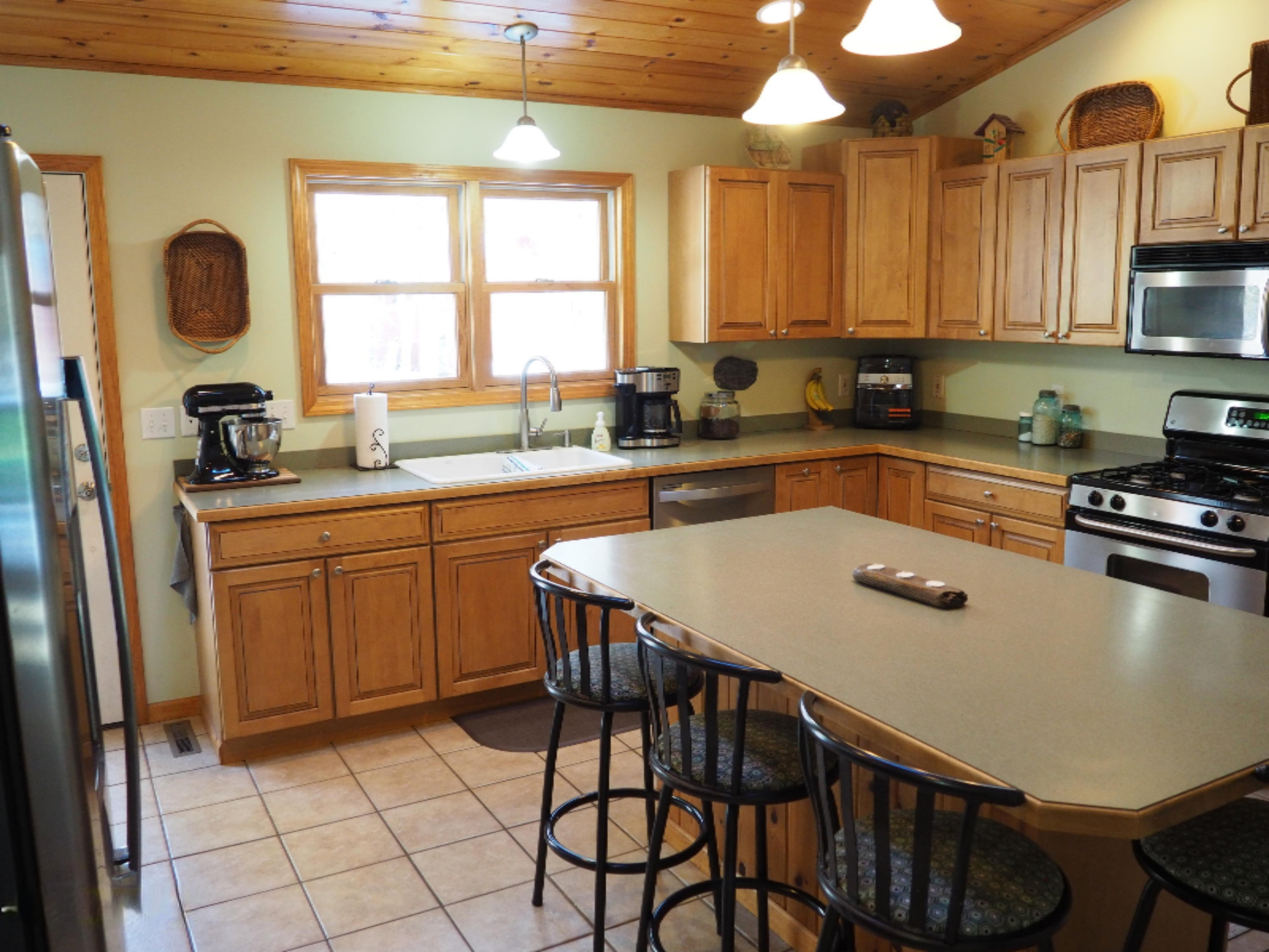 2198 Carty Road Manistee, MI 49660 - Photo 30 of 124 P2010544