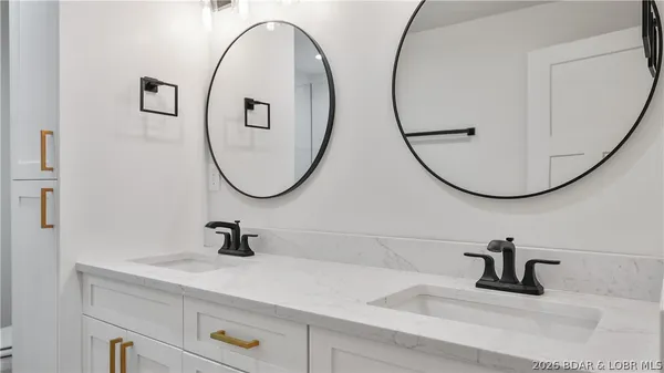 $1,350,000 | 4452 Hamrock Lane, Osage Beach, MO 65065