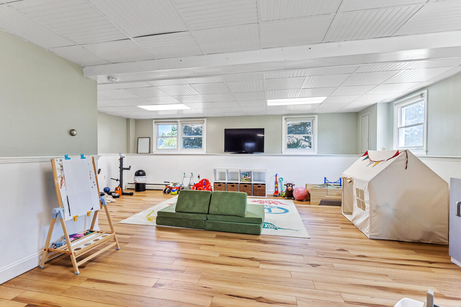 85 Garland Road Winslow, ME 04901 - Photo 38 of 55 37 Family room view