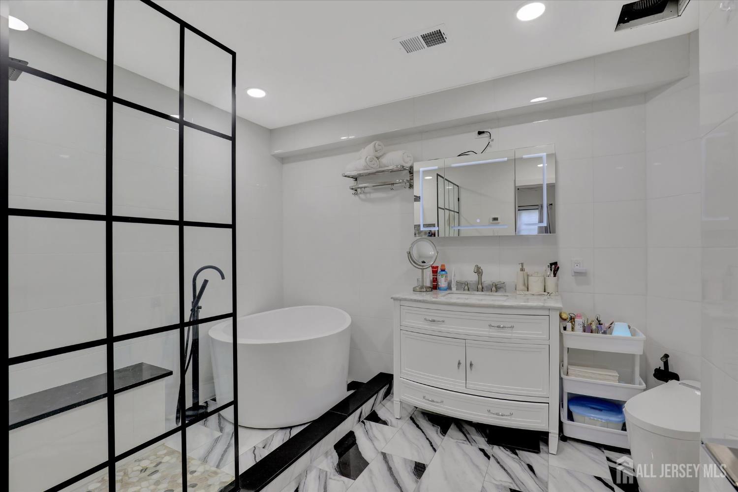 75 Winthrop Road, Unit D Monroe Township, NJ 08831 - Photo 23 of 56