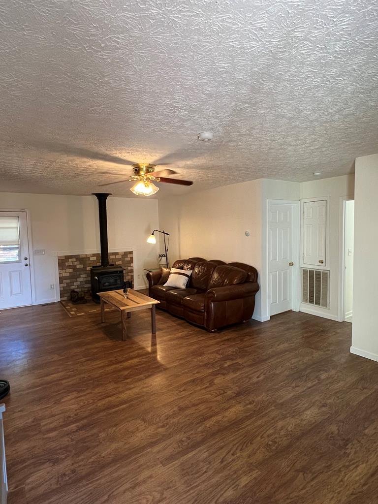 2478 Pine Lake Road West Point, GA 31833 - Photo 42 of 70 Living Room