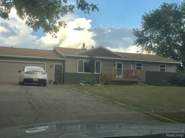 2204 Pero Lake Road Lapeer, MI 48446 - Photo 1 of 23 IMG_7104.jpg