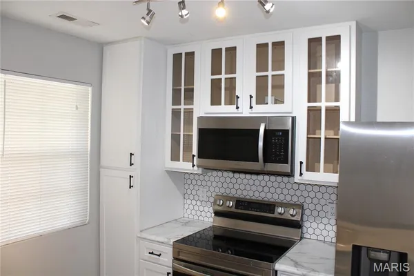 $1,500 | 712 Woodside Creek Drive, Festus, MO 63028