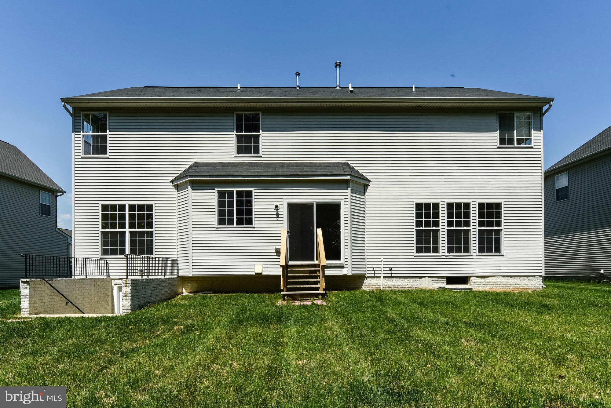 9832 Farm Pond Road Laurel, MD 20708 - Photo 30 of 30 Exterior (Rear)