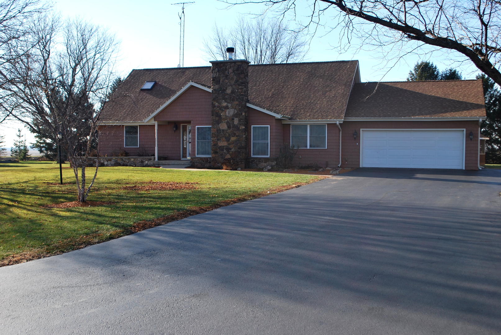 3920 South Center Road Rochelle, IL 61068 - Photo 1 of 57