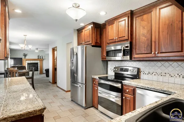 $409,900 | 724 Eldridge Street, Lawrence, KS 66049