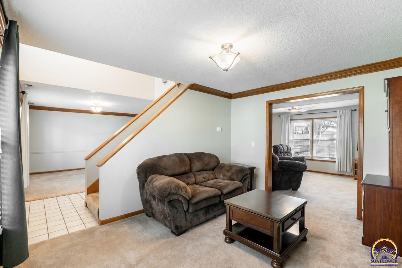 724 Eldridge Street Lawrence, KS 66049 - Photo 10 of 52