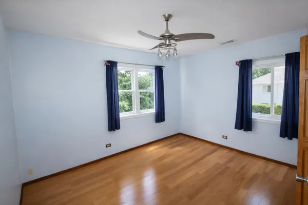 $179,999 | 17115 Park Avenue, Lansing, IL 60438