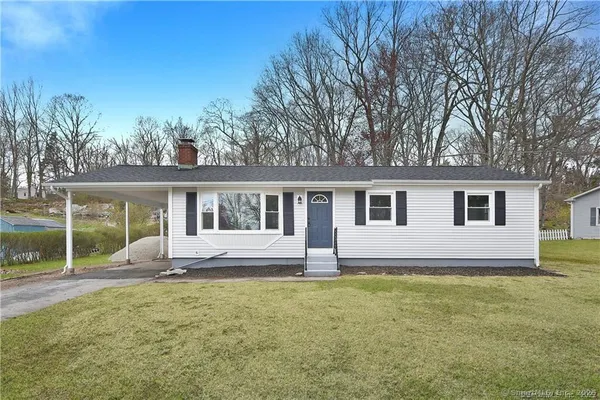 $2,800 | 10 North Cobblers Court, East Lyme, CT 06357