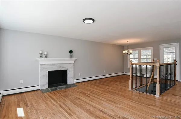 $2,800 | 10 North Cobblers Court, East Lyme, CT 06357