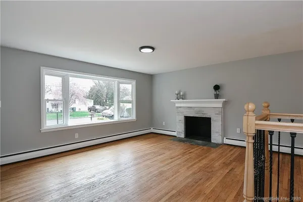 $2,800 | 10 North Cobblers Court, East Lyme, CT 06357