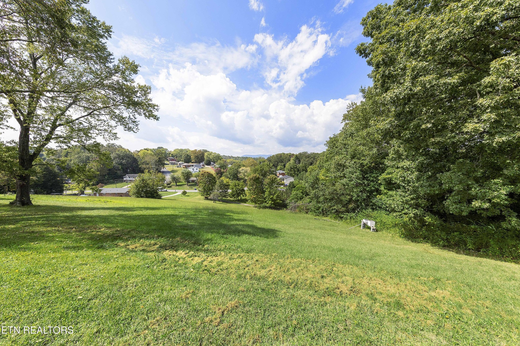 320 Maple Street Clinton, TN 37716 - Photo 32 of 40 Gallery Image 32