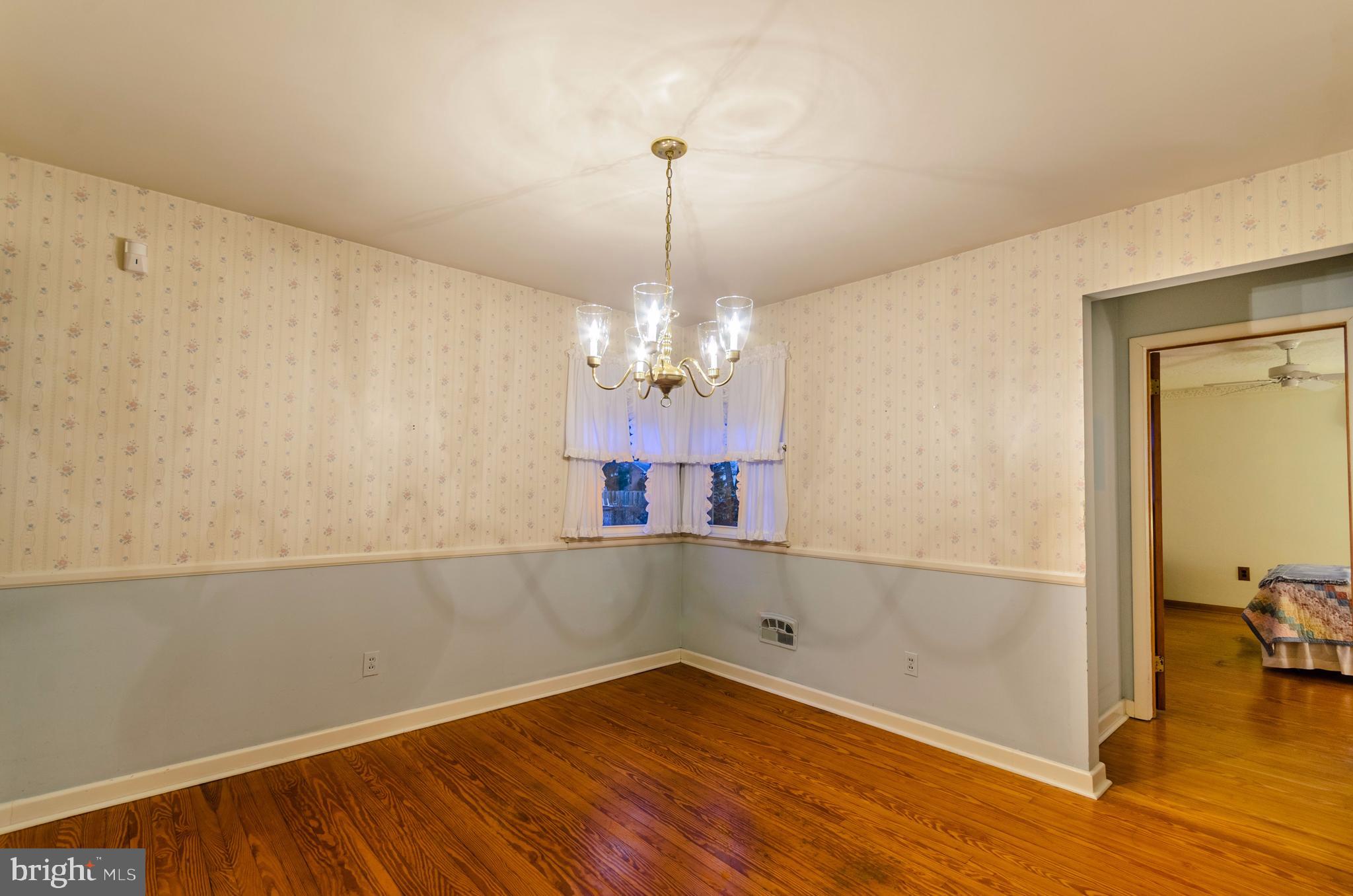 414 Creston Road York, PA 17403 - Photo 11 of 25 Gallery Image 11