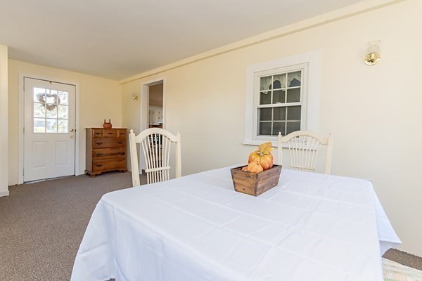 286 Moosehill Road Walpole, MA 02032 - Photo 13 of 31 Gallery Image 13