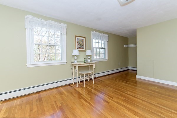 286 Moosehill Road Walpole, MA 02032 - Photo 19 of 31 Gallery Image 19