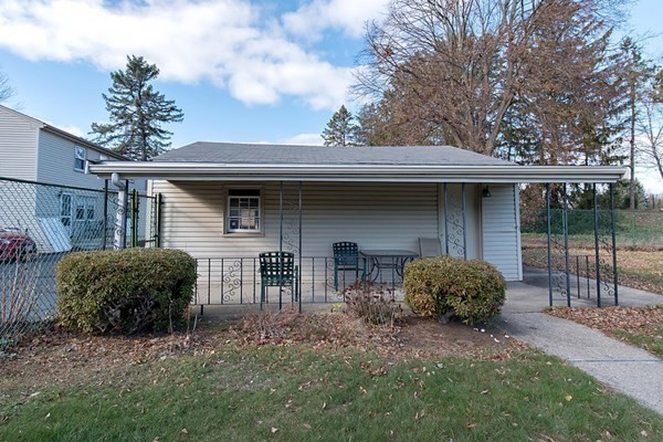 286 Moosehill Road Walpole, MA 02032 - Photo 23 of 31 Gallery Image 23