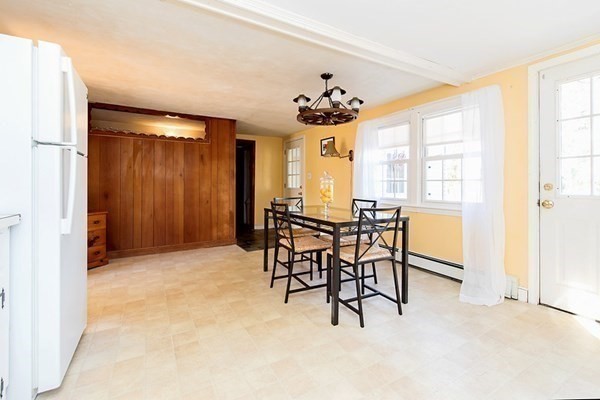 286 Moosehill Road Walpole, MA 02032 - Photo 9 of 31 Gallery Image 9