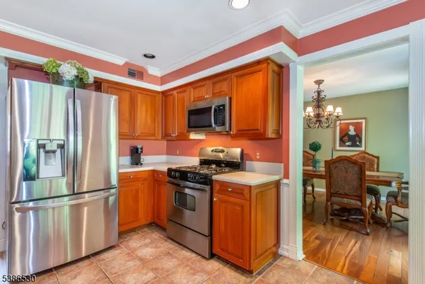 $742,000 | 8 Tomahawk Drive, Wayne, NJ 07470