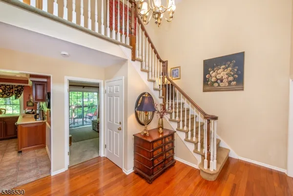 $742,000 | 8 Tomahawk Drive, Wayne, NJ 07470