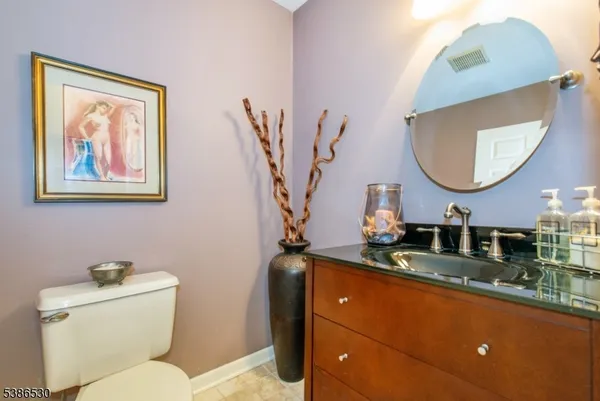 $742,000 | 8 Tomahawk Drive, Wayne, NJ 07470