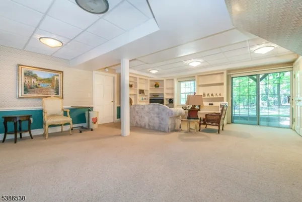 $742,000 | 8 Tomahawk Drive, Wayne, NJ 07470