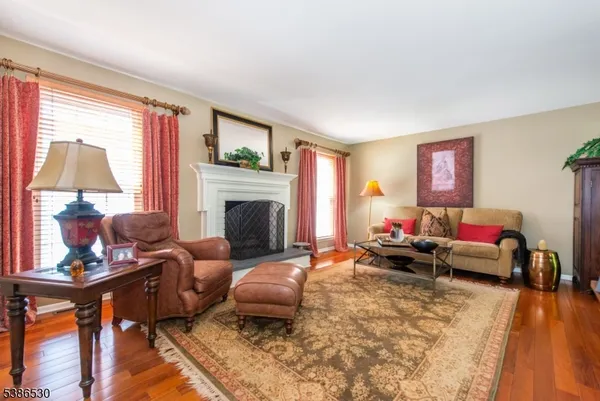 $742,000 | 8 Tomahawk Drive, Wayne, NJ 07470