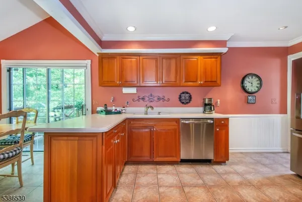 $742,000 | 8 Tomahawk Drive, Wayne, NJ 07470