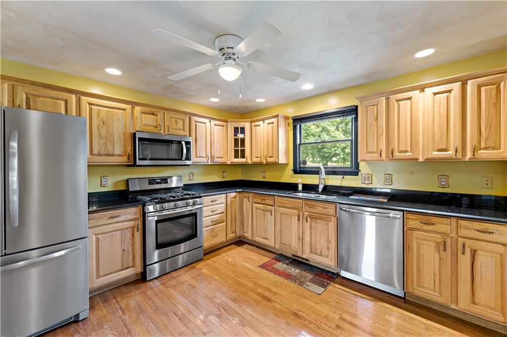 103 Long Ridge Lane Uniontown, PA 15401 - Photo 4 of 34