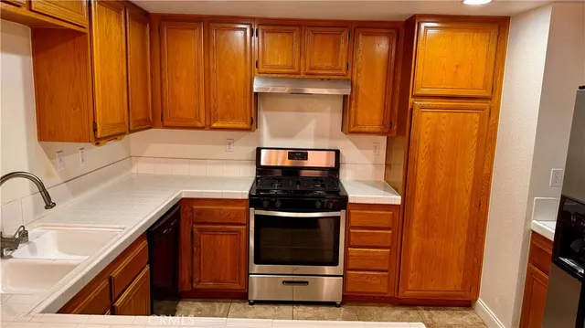 $635,000 | 25152 Steinbeck Avenue, Stevenson Ranch, CA 91381