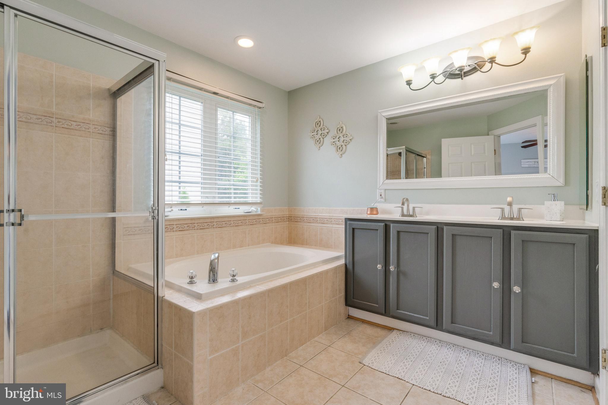 11030 Country Club Road New Market, MD 21774 - Photo 38 of 63 Owners bath