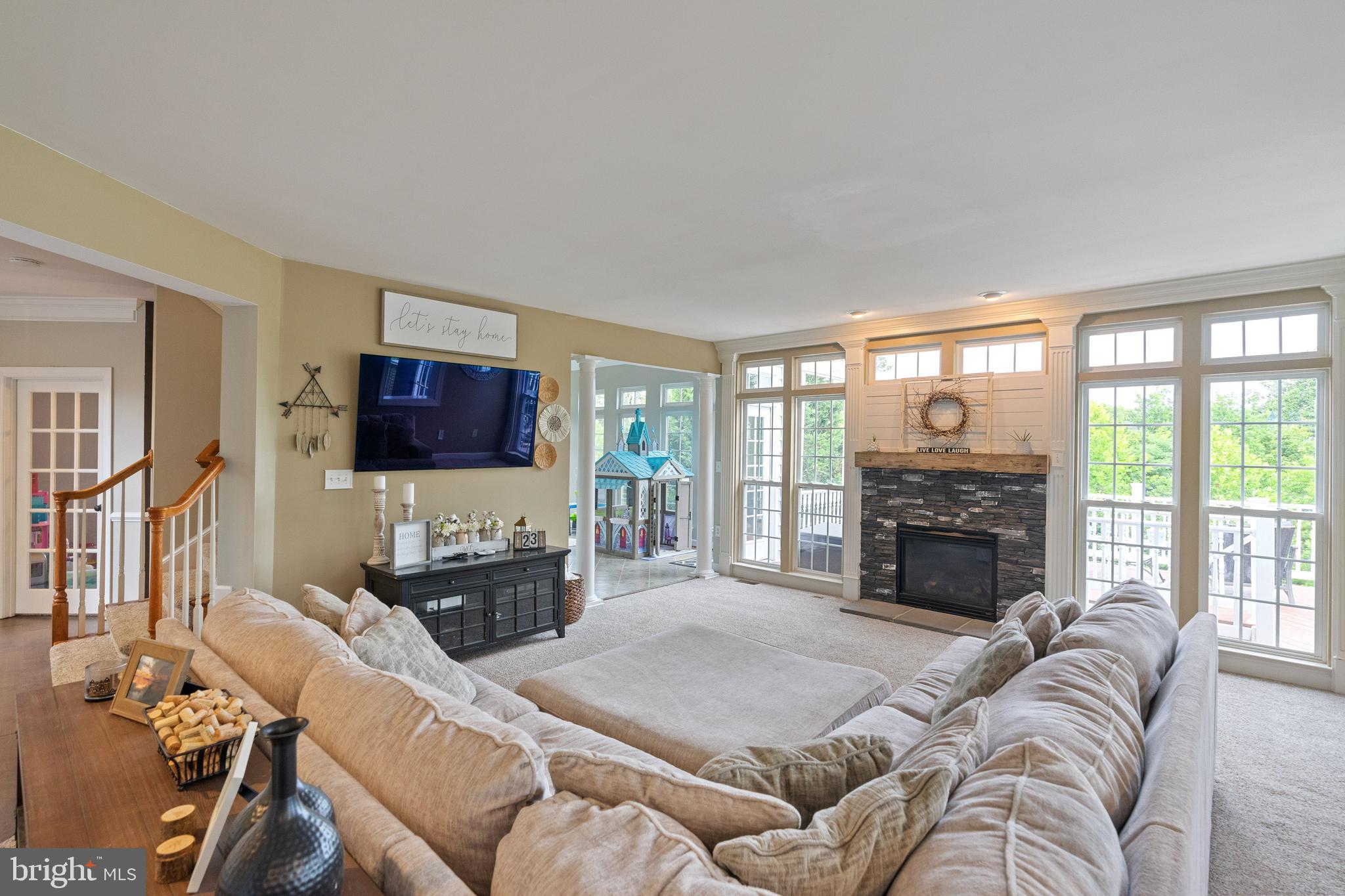11030 Country Club Road New Market, MD 21774 - Photo 9 of 63 Huge main level living room