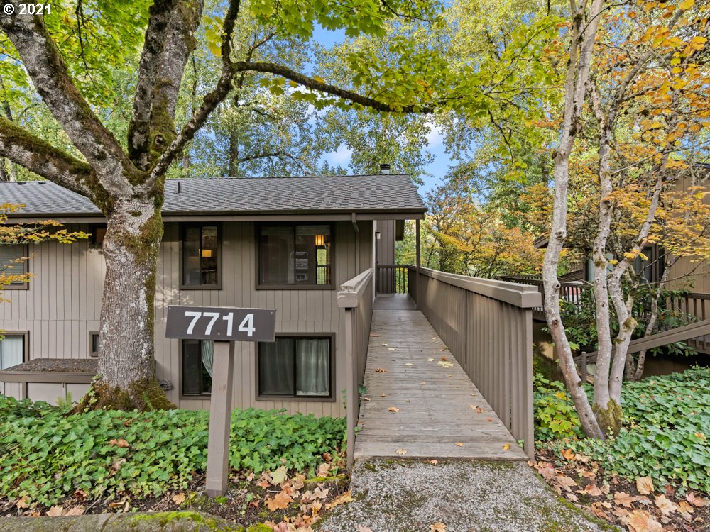 7714 Southwest Barnes Road, Unit A Portland, OR 97225 - Photo 1 of 32 Gallery Image 1