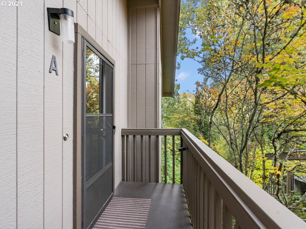 7714 Southwest Barnes Road, Unit A Portland, OR 97225 - Photo 2 of 32 Gallery Image 2