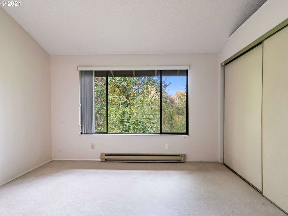 7714 Southwest Barnes Road, Unit A Portland, OR 97225 - Photo 17 of 32 Gallery Image 17