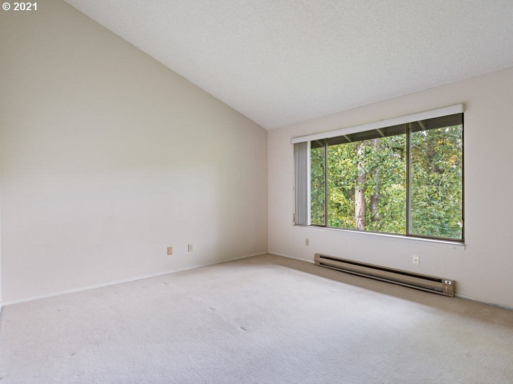 7714 Southwest Barnes Road, Unit A Portland, OR 97225 - Photo 18 of 32 Gallery Image 18
