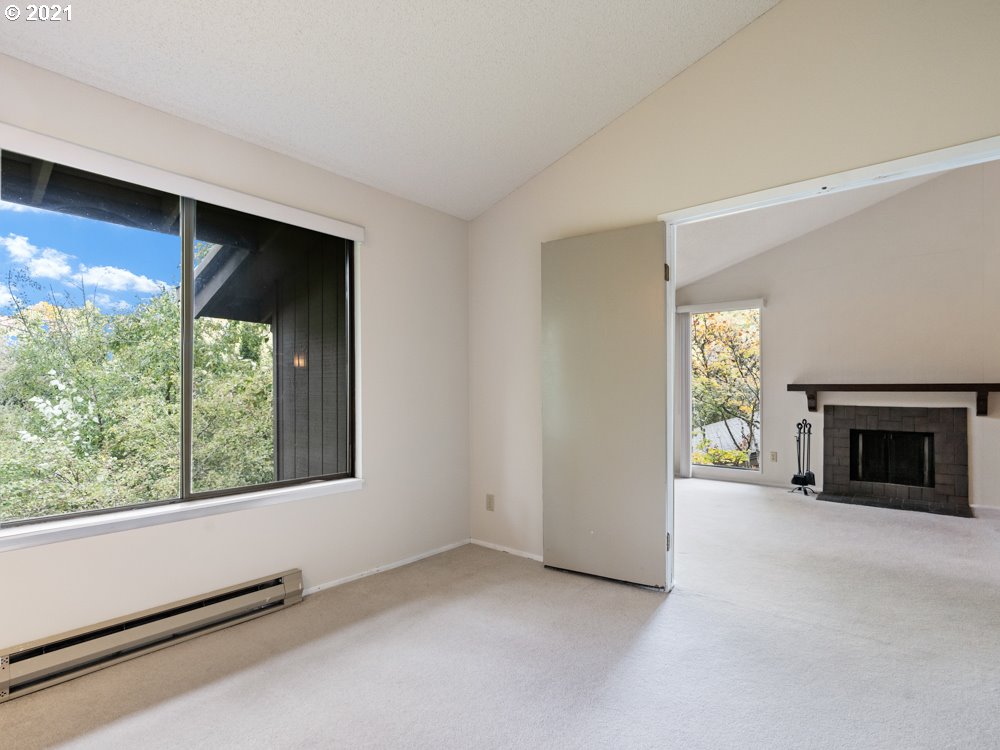 7714 Southwest Barnes Road, Unit A Portland, OR 97225 - Photo 21 of 32 Gallery Image 21