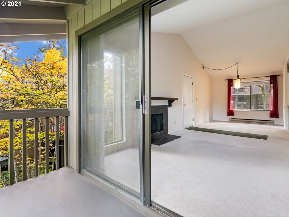 7714 Southwest Barnes Road, Unit A Portland, OR 97225 - Photo 26 of 32 Gallery Image 26