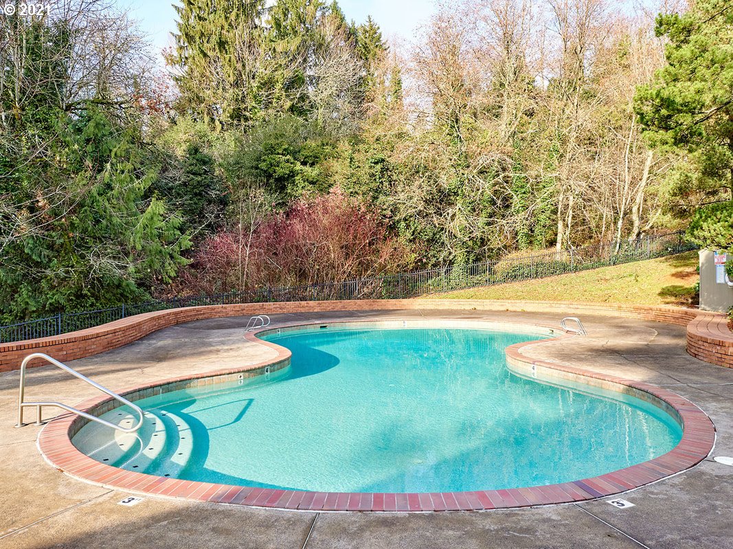 7714 Southwest Barnes Road, Unit A Portland, OR 97225 - Photo 28 of 32 Gallery Image 28
