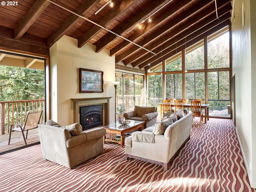 7714 Southwest Barnes Road, Unit A Portland, OR 97225 - Photo 31 of 32 Gallery Image 31